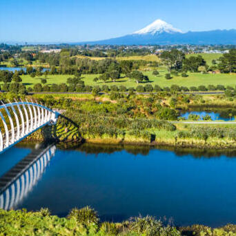Head and shoulders shot of Sarah Lucas, local elections candidate for New Plymouth mayor and Inglewood ward, NPDC